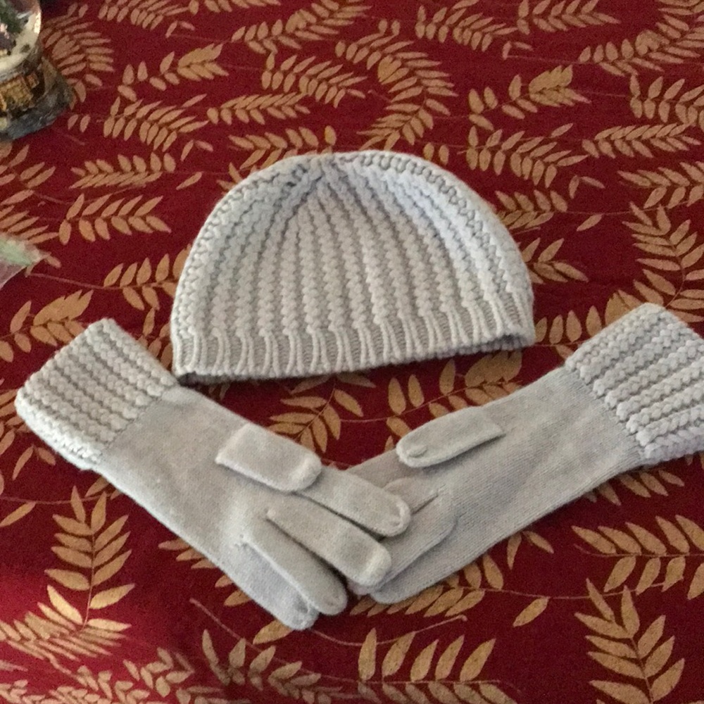 Brooks Brothers hat/gloves-cashmere/wool